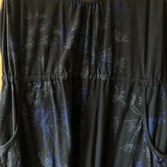 Black and Blue Loden Dress - Picture 2 of 4